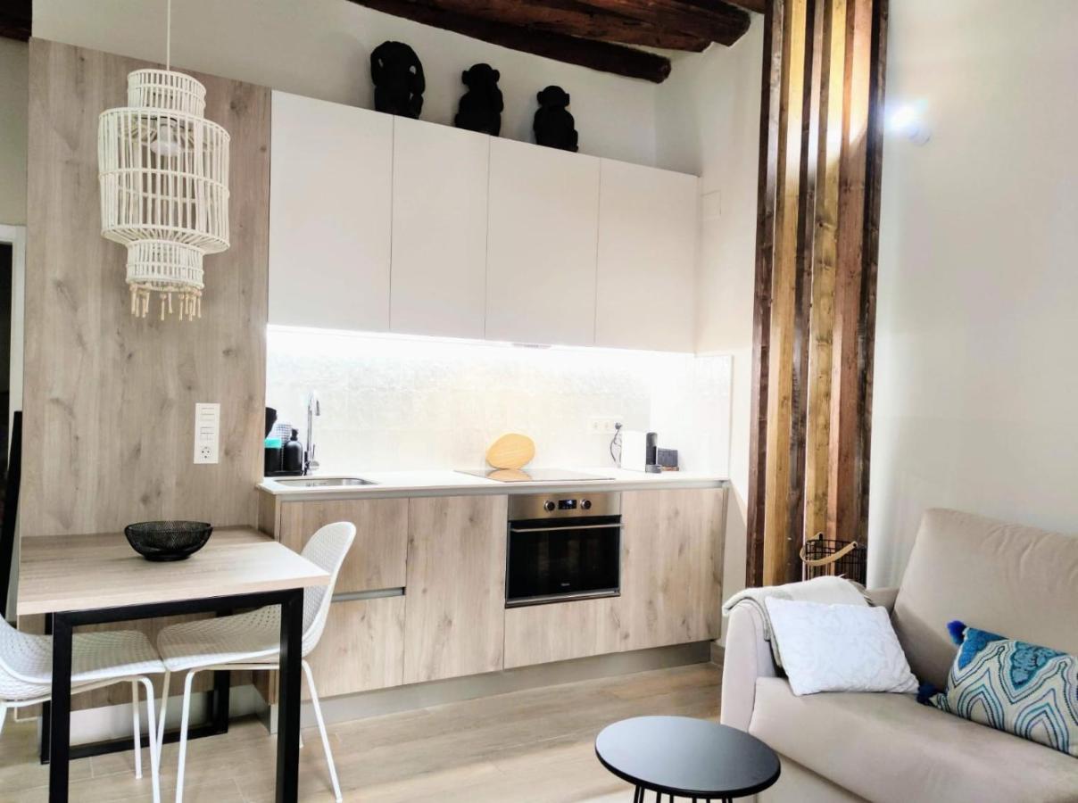 Apartaments La Rambla - La Pelu - 2 Persones Cornudella de Montsant Kültér fotó